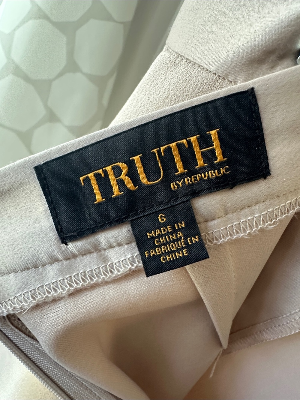 NWT TRUTH by Republic Wide-Leg Light Taupe Beige Dress Work Pants Office Size 6 - Picture 9 of 14